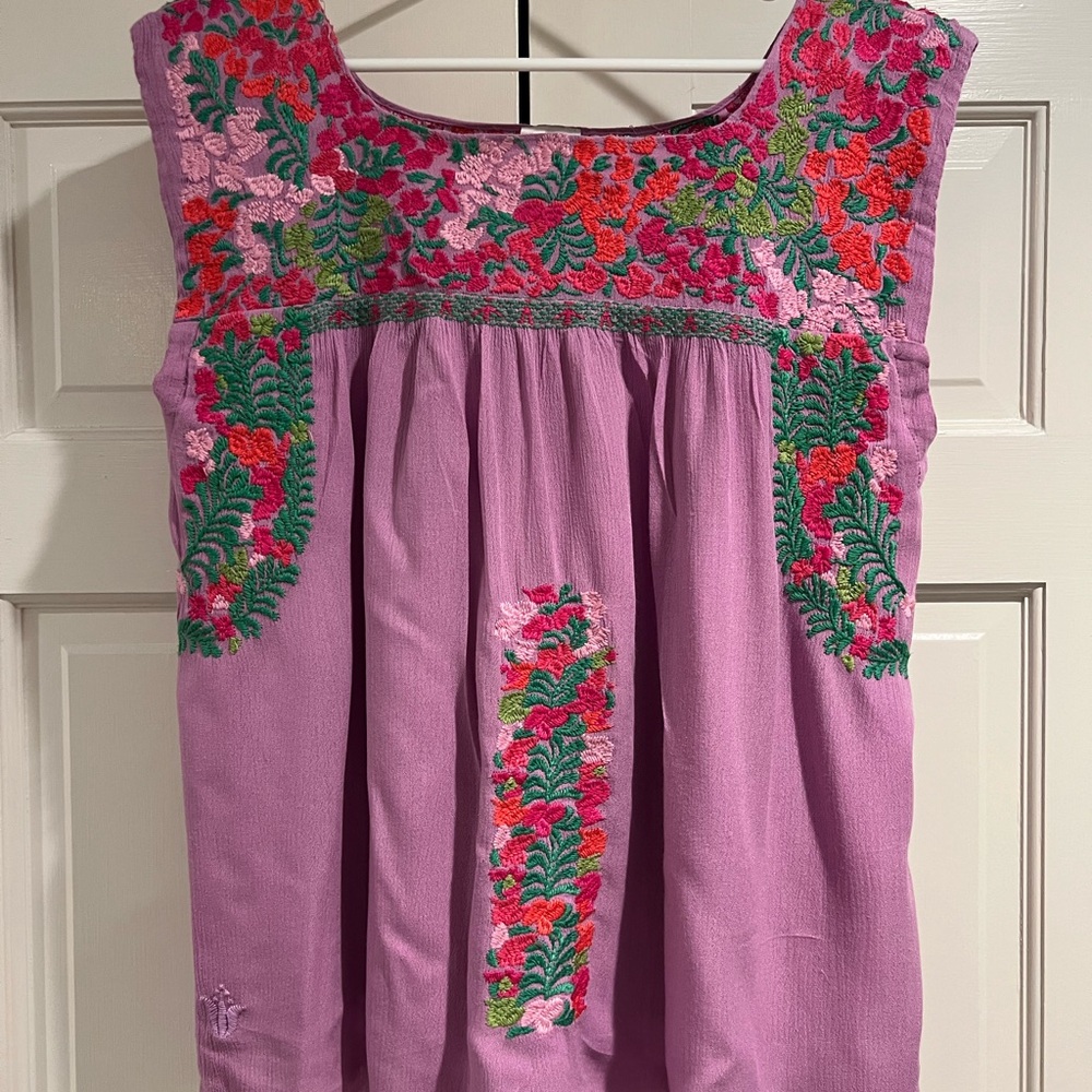 J. Marie Floral Embroidered Women’s Purple Sleeveless Top
